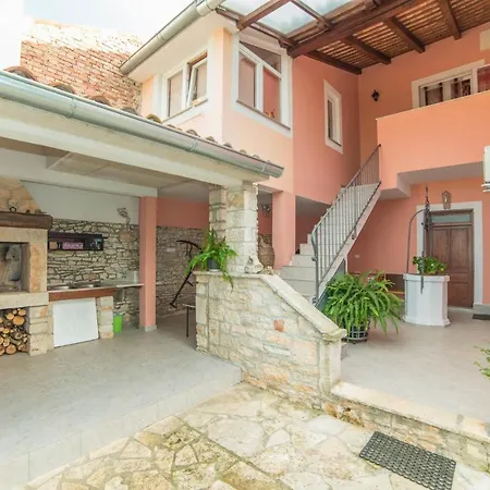 Andrea Appartement *
